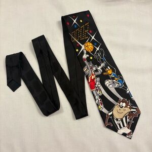 Vintage 1996 Looney Tunes Mania Basketball Tie Bugs Daffy Taz